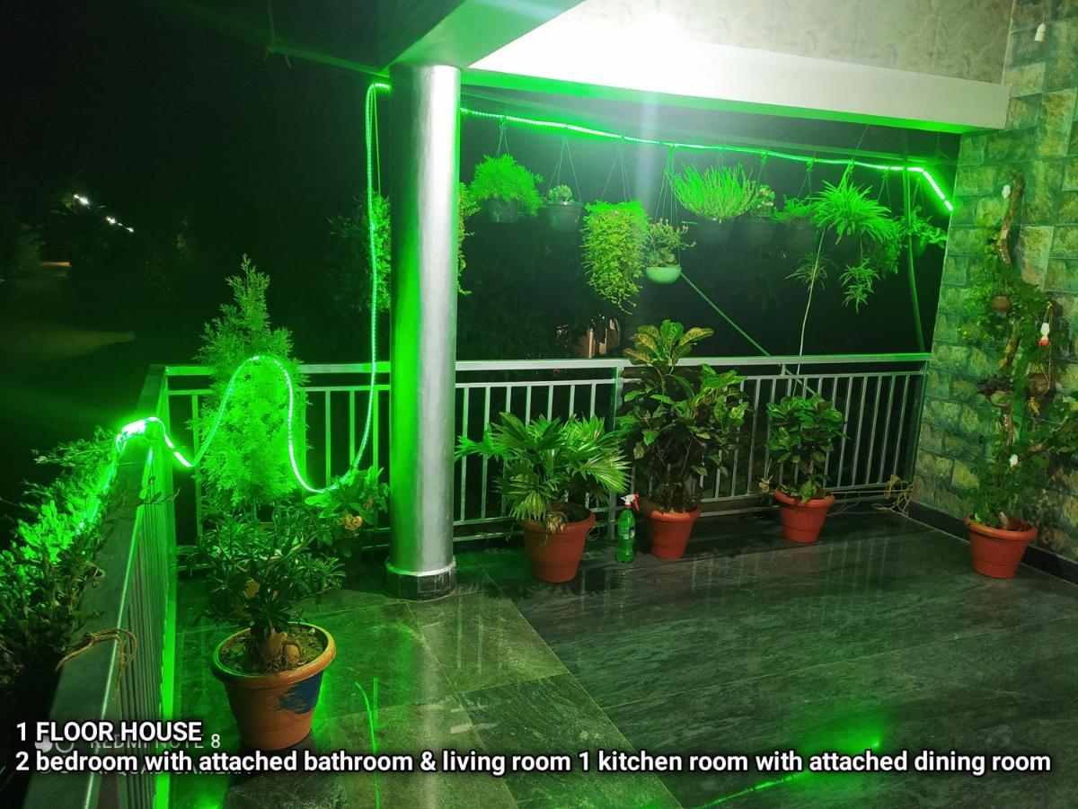Sarvesh Arundekar Home Stay In Beach Side Ac Room Гокарна Экстерьер фото
