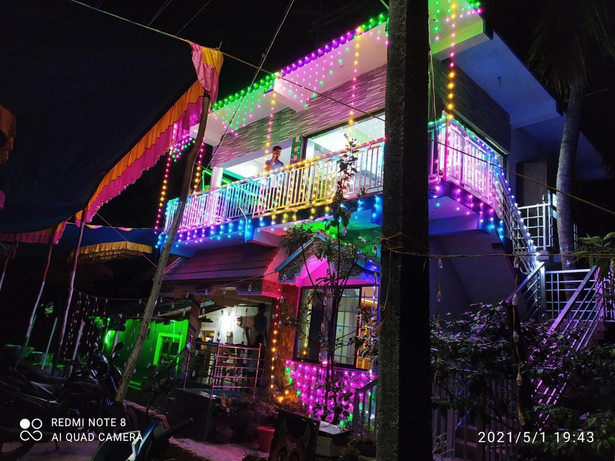 Sarvesh Arundekar Home Stay In Beach Side Ac Room Гокарна Экстерьер фото