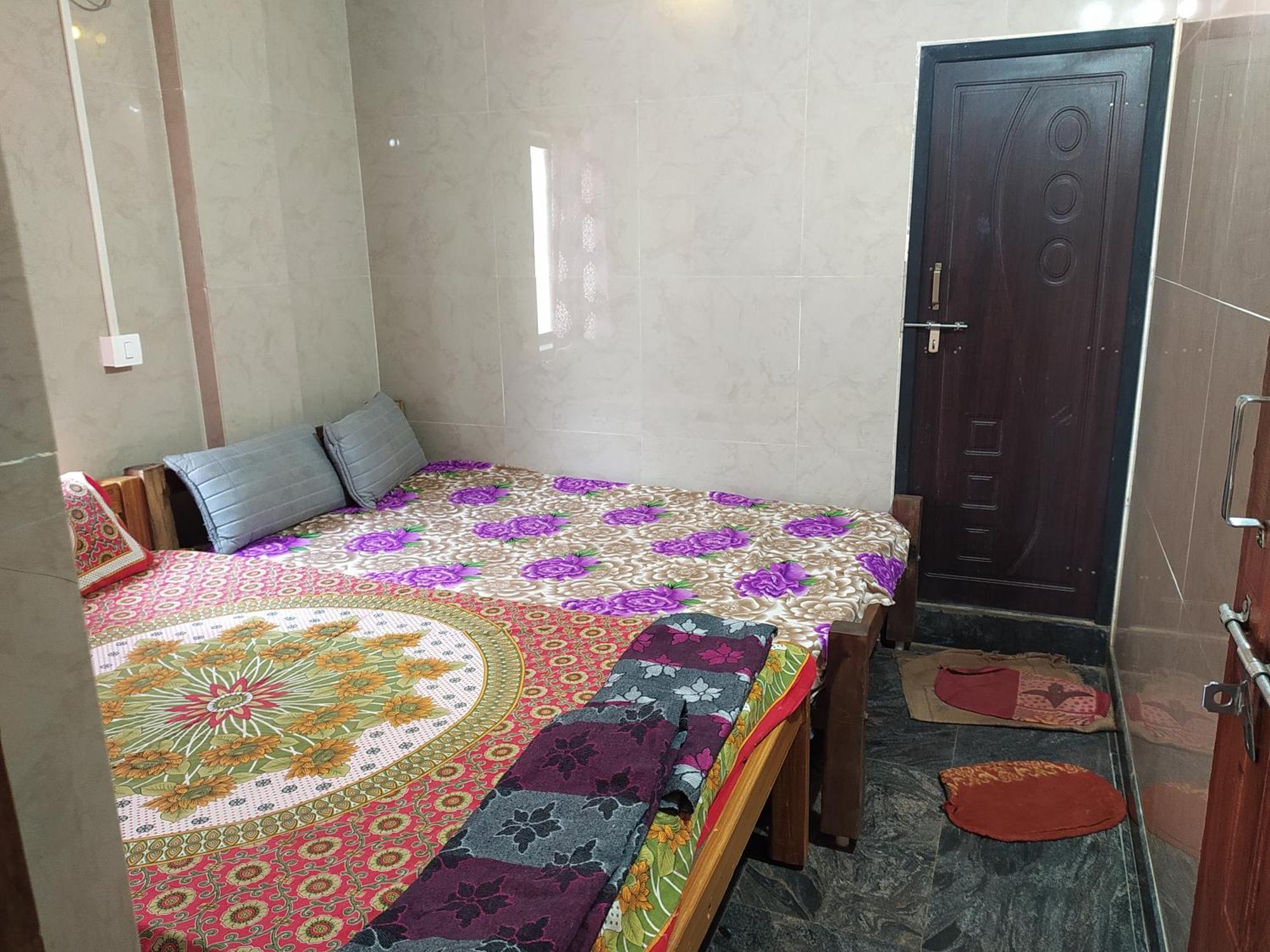 Sarvesh Arundekar Home Stay In Beach Side Ac Room Гокарна Экстерьер фото