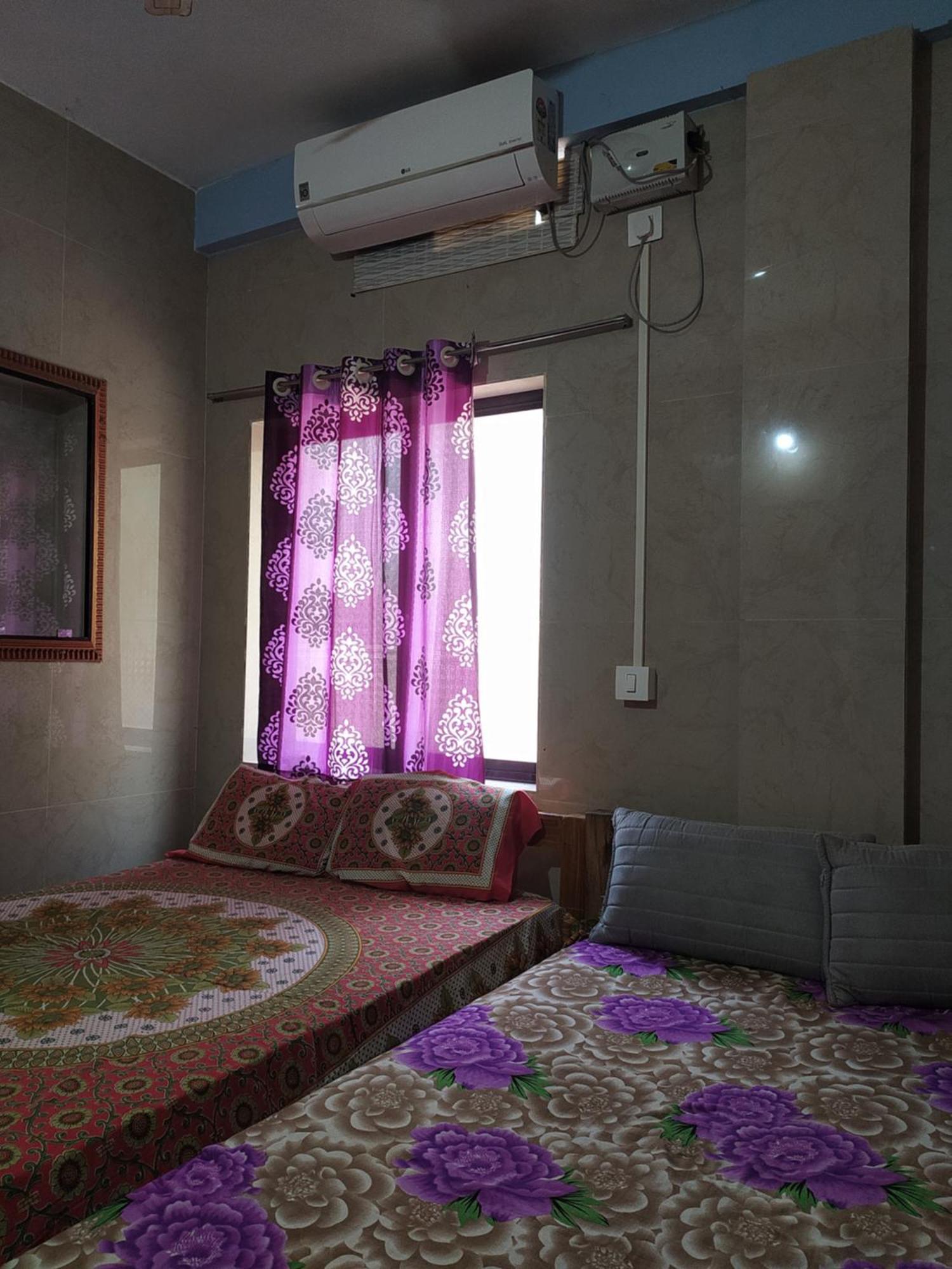 Sarvesh Arundekar Home Stay In Beach Side Ac Room Гокарна Экстерьер фото